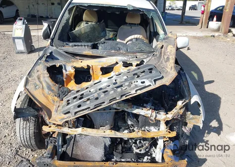 2006 Toyota Rav4 Limited из США, поврежденный, VIN JTMBD31V565024606